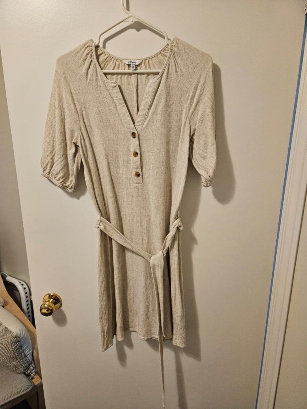 Reitmans Oatmeal Linen-Blend Puffy Elbow-Sleeve Split Neckline Belted Dress